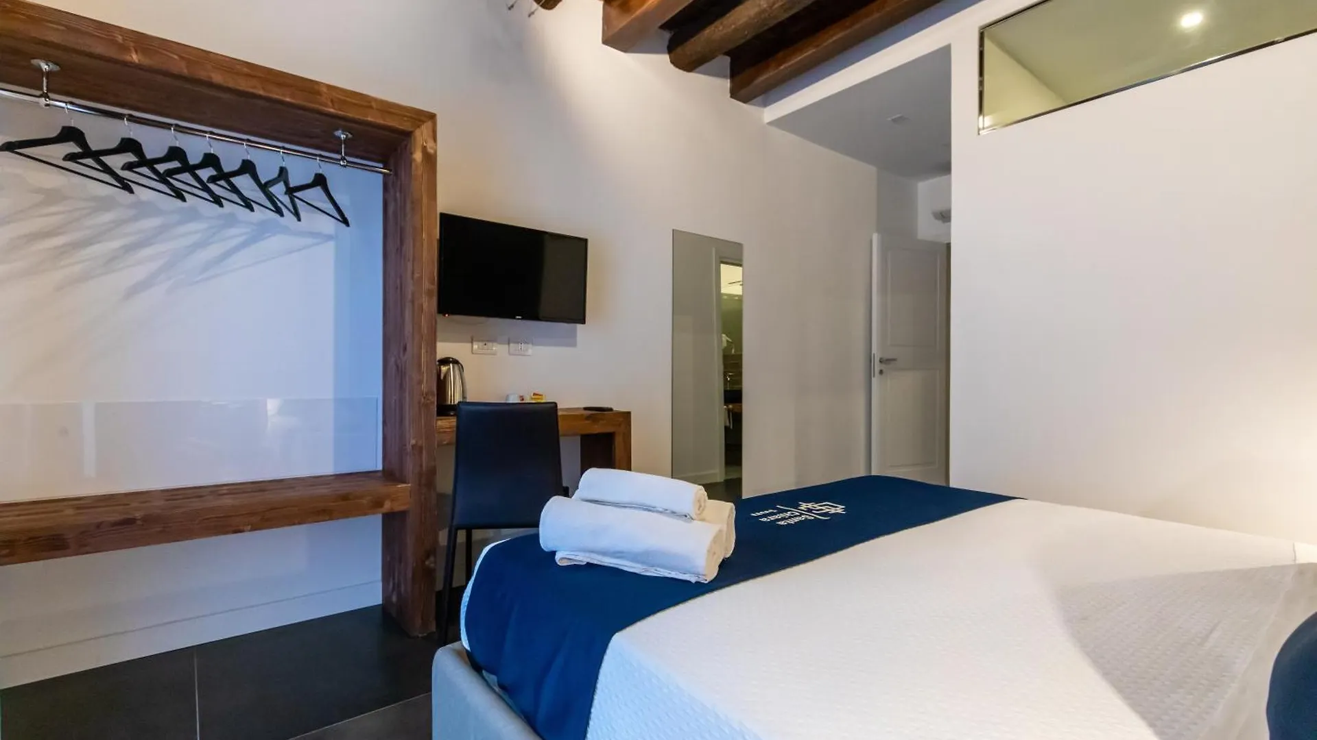 Santa Chiara Inn Neapel