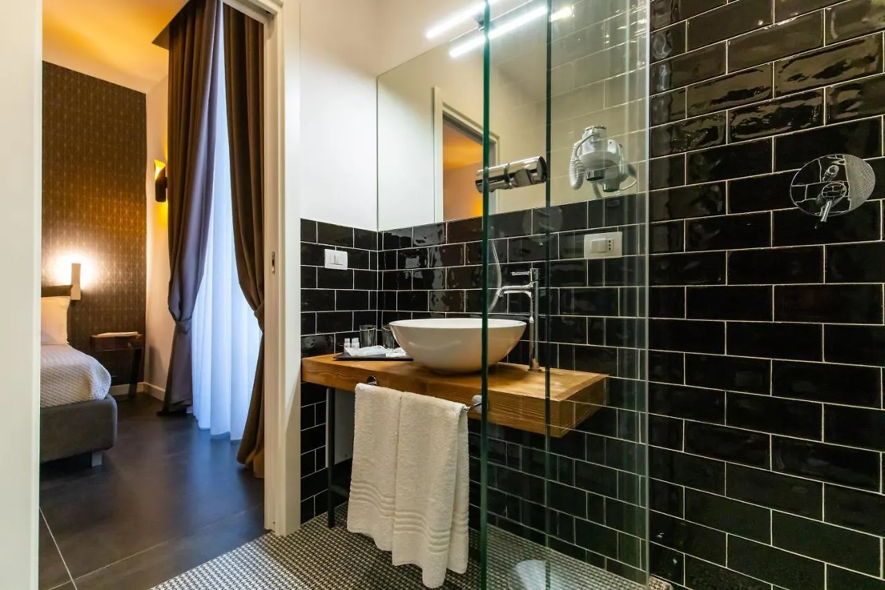 Santa Chiara Inn Naples Bed & Breakfast